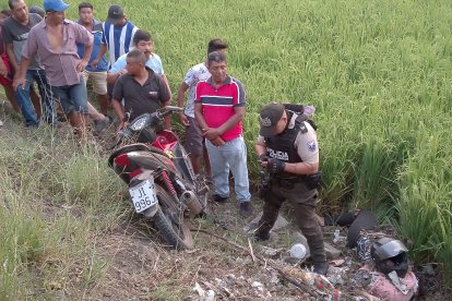 La víctima cayó sobre un sembrío de arroz tras ser baleada.