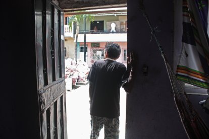 Un pariente de Hinostroza recuerda que algunos asistentes al velorio estaban con miedo.