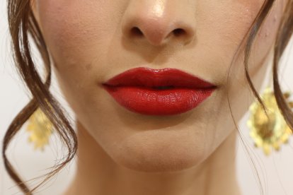 El rojo nunca pasará de moda en estas fiestas.