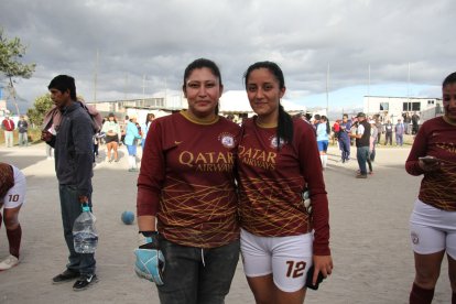 Madres e hijas juegan en el Super Crack, campeón en Colinas del Norte