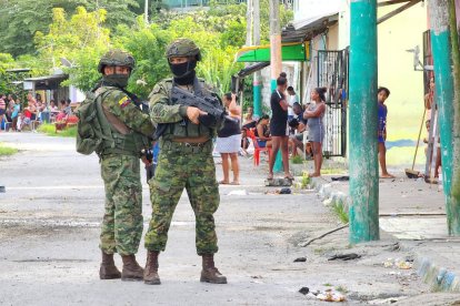 Los operativos se registraron luego del asesinato de una familia.