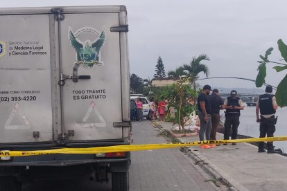 Los policías encontraron hoy el cadáver.