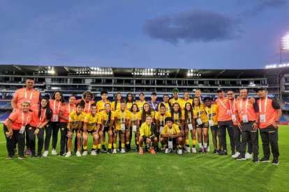 Barcelona se coronó por primera vez campeón de la Superliga Femenina este año.