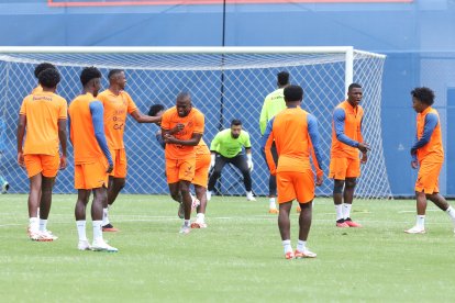 Las bajas por lesión ocasionarán que la Tri no destaque en las eliminatorias.