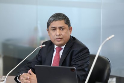 El titular de la Asociación de Bancos Privados del Ecuador, Marco Rodríguez, explica el tema con los créditos.