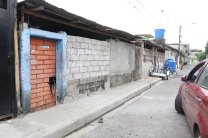 El carro en el que se encontraban las víctimas estaba estacionado fuera de la casa de Norkis.