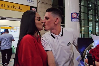 El cubano llegó desde Miami para verla.