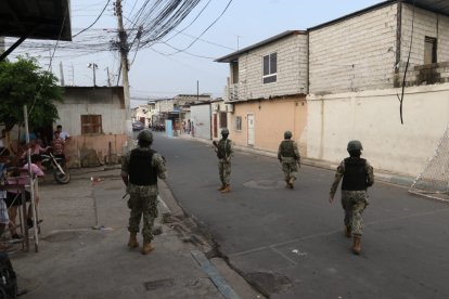 Los militares llegaron al sitio.