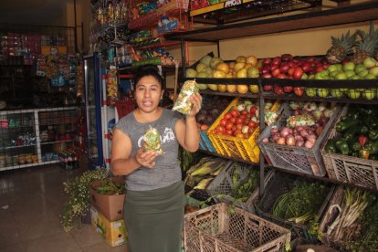 La funda ‘soluciona todo’, es el producto estrella de Rosita.