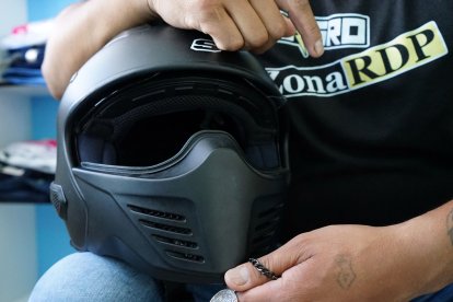 Este casco fue el ‘protagonista’ del movimiento inusual que quedó grabado en el video.