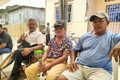 Tito Acuña, Máximo Reyes y Manolo Ortega, amigos del fiscal César Suárez.