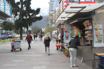 Las casetas se benefician de los pasajeros que van a la zona de Iñaquito