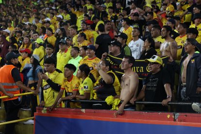 Unos 200 socios de Barcelona armaron un grupo de WhatsApp y pedirán la revocatoria del directorio de Antonio Álvarez.