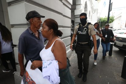 Esta mujer fue una de las dos que accedió al espacio de diálogo con el jefe político.