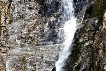 En La Maná se puede descender por cascadas.