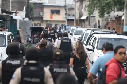 Más de cien policias participaron del megaoperativo en el distrito Portete