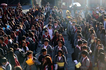 Si las autoridades de las unidades educativas no informaron sobre el retorno a clases, se entiende que se continúa con la virtualidad.