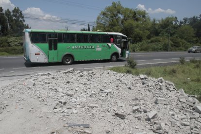 Vecinos reportaron que los buses que transitan por la zona corretean.