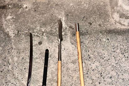 Estas armas fueron encontradas en posesión del chino.