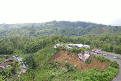 El deslizamiento habría sido provocado por las intensas lluvias.