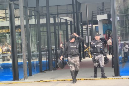 La gente corrió despavorida de ese sitio al que fueron los sicarios.