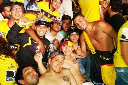 Byron era integrante de la facción Revolución de la Sur Oscura del Ídolo del Astillero.