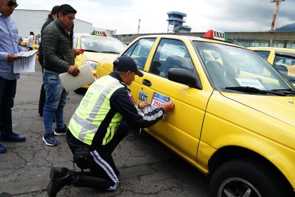 Para los agentes de tránsito se les hará más fácil controlar a los vehículos informales.