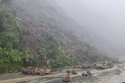 Una intensa neblina también cubrió amplios sectores.