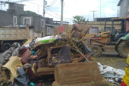 Quedaron montañas de escombros.