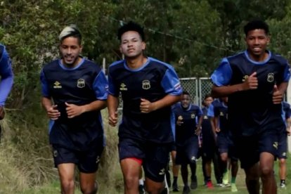 Los jugadores del Deportivo Quito continúan con la pretemporada.