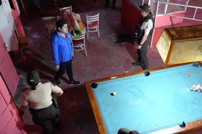 Un negocio de billar abrió pese a que ya había sido clausurado.