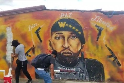 En Socio Vivenda, noroeste de Guayaquil, un bastión de Los Tiguerones, había murales en honor al Comandante Willy.