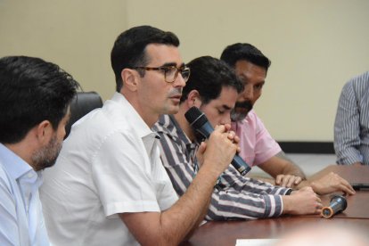 Andrés Guschmer, ministro del Deporte.