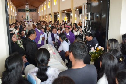 Las hermanas asesinadas eran veladas en Tulcán.