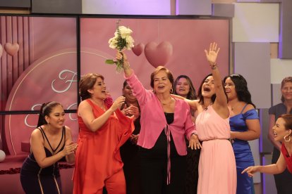 Mariaca se llevó el ramo que lanzó la novia.