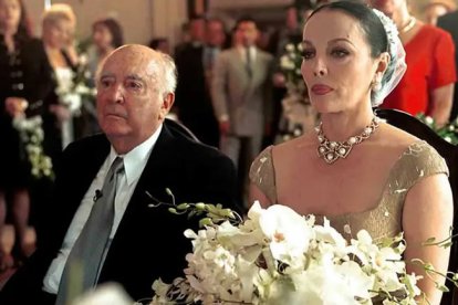 Tras un escandaloso romance, Sasha Montenegro se casó con José López Portillo, con quien tuvo dos hijos.