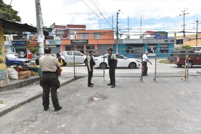 Cinco calles aledañas al CDP fueron cerradas al paso vehicular y peatonal.