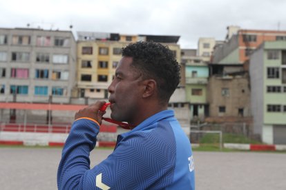 Lastra ahora dirige una escuela de fútbol, estuvo por varios equipo profesionales.