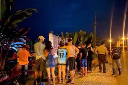 Agentes de la Dirección de Muertes Violentas de El Oro iniciaron con las indagaciones para poder determinar las circunstancias del hecho y la motivación.