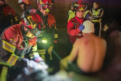 Los lesionados fueron atendidos en el sitio del suceso, de acuerdo a información mostrada por el Cuerpo de Bomberos de Quito.