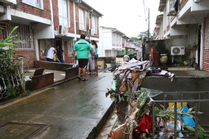 La ropa de los afectados flotó por este lugar, entre la manzana 57 y 62. El callejón parecía un río.