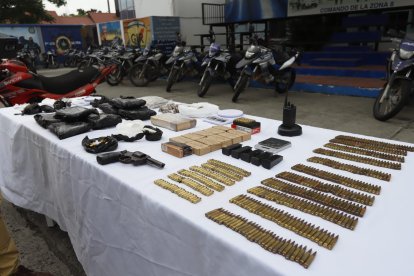 Hubo armamento incautado.