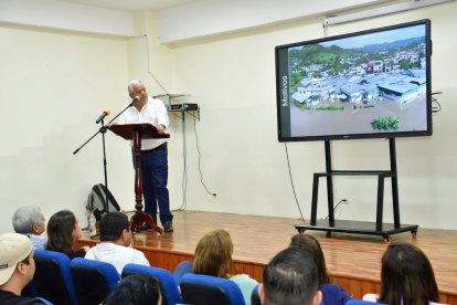Marco Zambrano, presidente del Comité Pro Construcción del Hospital IESS Chone.