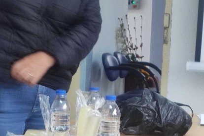 El sábado anterior, durante una minga, estudiantes llevaron ‘guanchaca’.