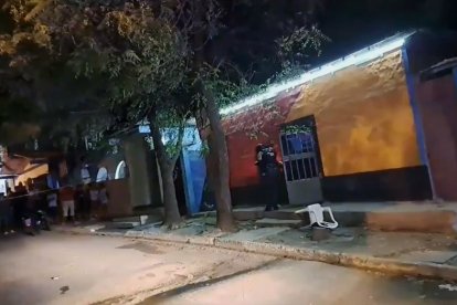 Dos cadáveres quedaron en la península.