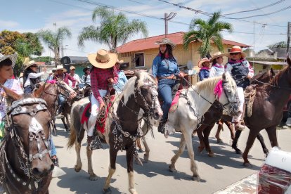 Hubo cabalgata en Salitre.