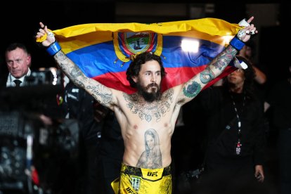 La madrugada del domingo 10 de marzo, Vera se convirtió en el primer ecuatoriano en intentar ceñirse un cinturón de la UFC.