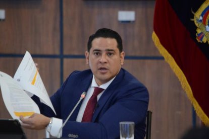 El exasambleísta del correísmo, Ronny Aleaga, aseguró que la fiscal no tiene elementos para vincularlo.