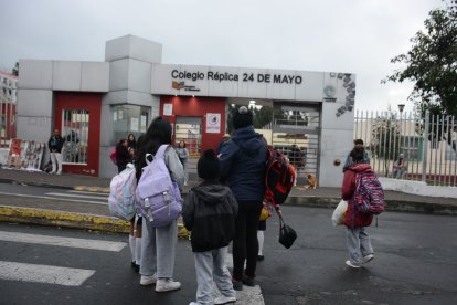 Una estudiante de 5 años, de este plantel de la capital, habría sido abusada por un docente.