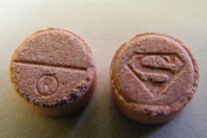 Pastillas con diseños que habría fabricado el narcotraficante Andrejus Tokeris.